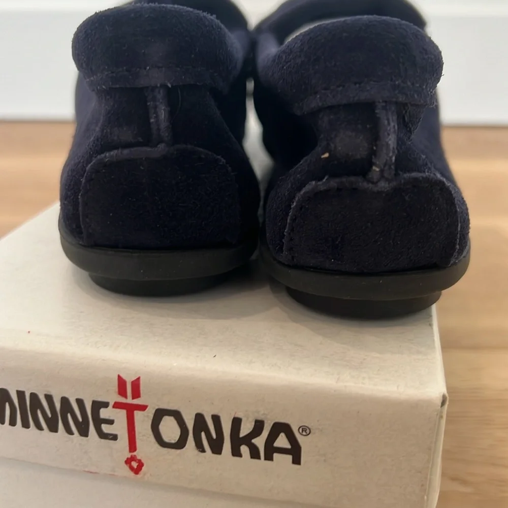 Authentic NIB Minnetonka Moccasins 409T navy Kilty - Picture 4 of 5